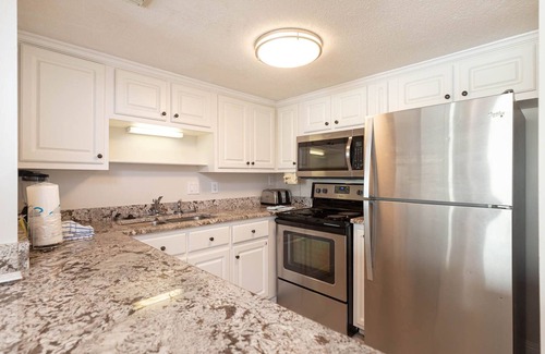 Gulf Shores Condo | WEEKLY SPECIALS! Perfect Location! 2 Bedroom GULF FRONT