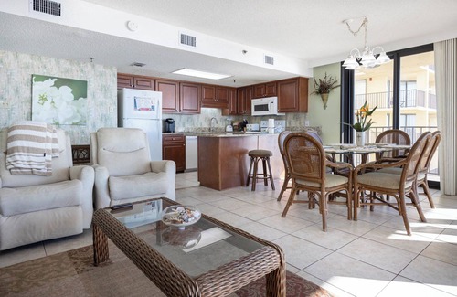 Orange Beach Condo | *WEEKLY SPECIALS!* Phoenix III - 4th Floor - 3 Bedroom