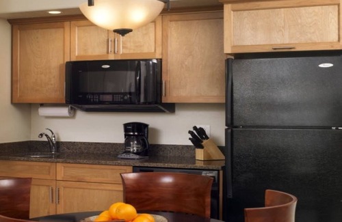 North Scottsdale Condo | WEEKLY Stays in Scottsdale AZ. 1bdrm 1bath Sleeps 4 w/Kitchenette