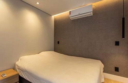 Campo Belo Apartment | Wehome -Duplex: churrasqueira e vista da cidade.