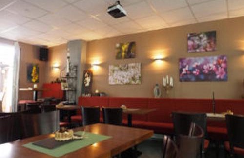 Briedel House | Weincafé Korkenzieher