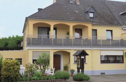 Trittenheim Apartment | Weingut-Gästehaus Konrad Kirsten - Casa la vino - Double Room - Winery in Trittenheim