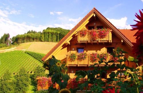 Oberkirch Apartment | Weingut und Ferienhof Josef Huber