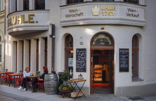 Schwerin Hotel | Weinhaus Uhle