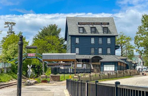 Laconia House | Weirs Boulevard Dreamin'