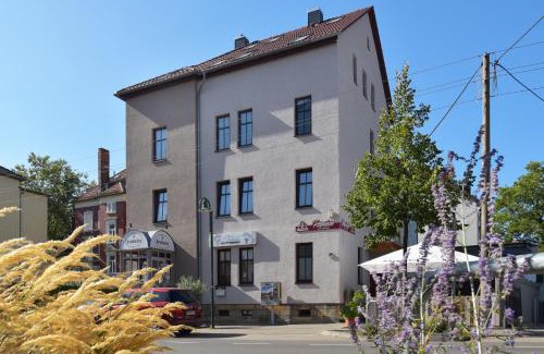Gotha House | Weisser Brunnen