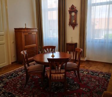 Carei Apartment | Weisz Castle style Apartment-City Center-Free Private Parking,Wifi,Air conditioner