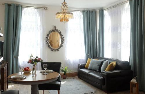 Onchan House | Welch House