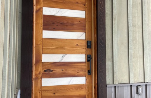 Warnick House | Welcome Home at the Onyx Inn, Glacier WA