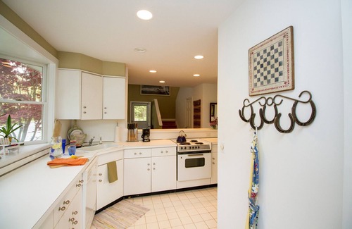 Westhampton Beach Cottage | Welcome Home * Beautiful Horse Estate Guest House On Water By The Beach