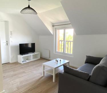 Epinay-sur-Orge Apartment | Welcome Home