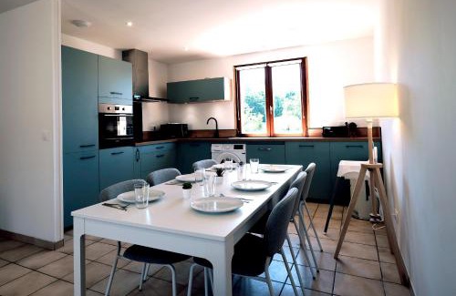 Vert-le-Grand Apartment | Welcome Home