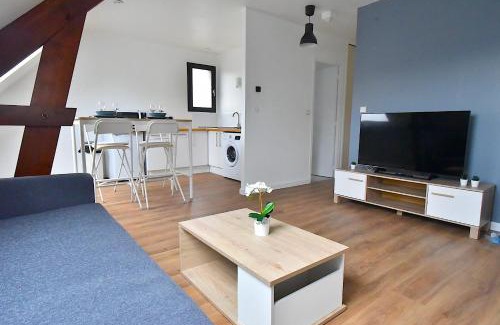 Vert-le-Grand Hotel | Welcome Home