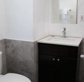 Montclair Hotel | Welcome Inn Motel