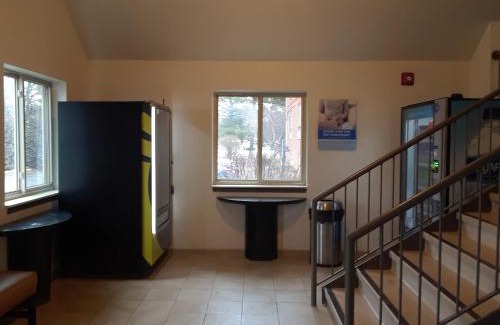 Airport Township Hotel | Welcome Suites Hazelwood Extended Stay Hotel