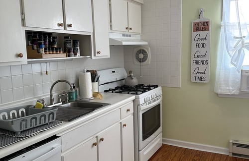 North Cape May House | Welcome to Adria Bayside Cottage