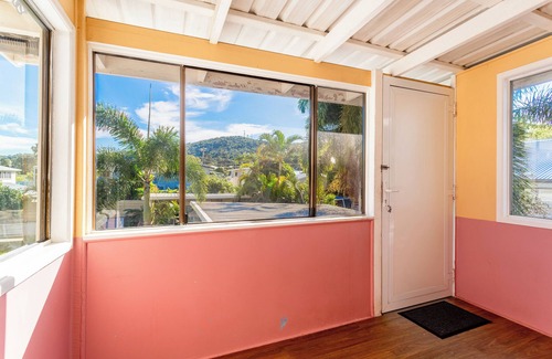 Yeppoon Apartment | Welcome to Ben's Budget Apartment - Now with Air-conditioning!