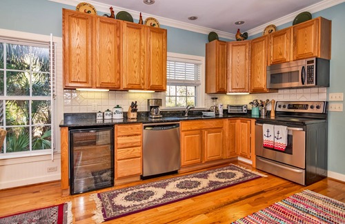 Bald Head Island House | Welcome to Black Rose a Great 4 Bedroom Family Home With SHOALS club access