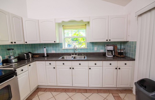 Jolly Harbour Villa | Welcome to Blue Emerald Villa. A 3-bedroom villa in brilliant Harbour View, ANU