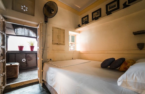 Jodhpur Hotel | Welcome to Bristow's Homestay, your enchanting haven in the heart of the city.