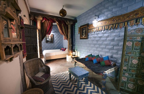 Jodhpur Hotel | Welcome to Bristow's Homestay, your enchanting haven in the heart of the city.