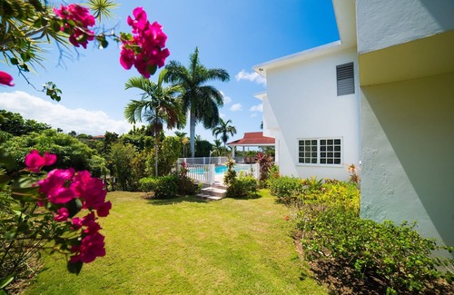 IronShore Estates House | Welcome to Casa de Familia Montego Bay