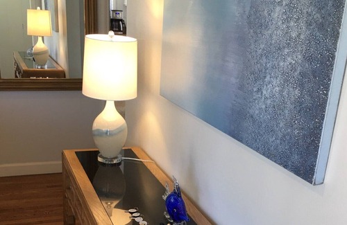 Westchester House | Welcome to Casa del Mar, your home away from home. Minutes to Sofiaand beach