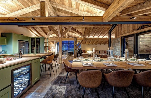 Les Bossons Ski Chalet | Welcome to Chalet Papillon Chamonix – A Touch of Alpine Elegance