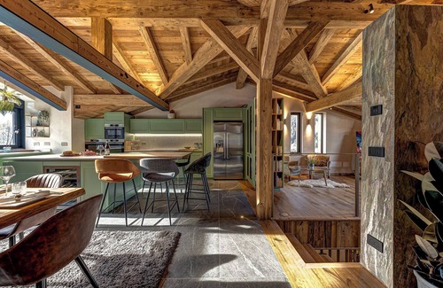 Les Bossons Ski Chalet | Welcome to Chalet Papillon Chamonix – A Touch of Alpine Elegance