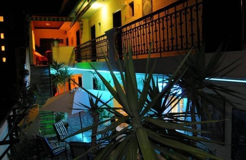 Neos Marmaras Bed & Breakfast | Welcome To Hotel petunia, In Neos-marmaras,xalkidiki ,greece, triple room 6