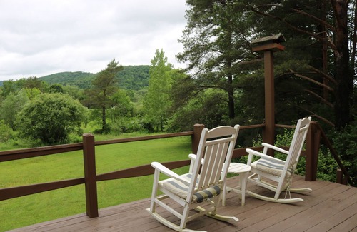 Great Valley House | Welcome to Howe Hill Retreat!