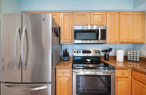 Jupiter Landing House | Welcome to Jupiter Retreat w/Private Pool