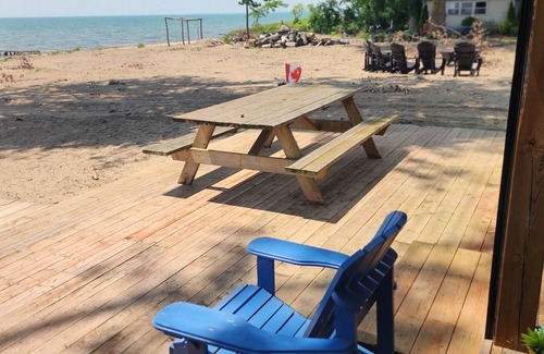 Amherstburg Cottage | .Welcome to Lakewood Moon . on a sandy beach near Amherstburg Ontario,