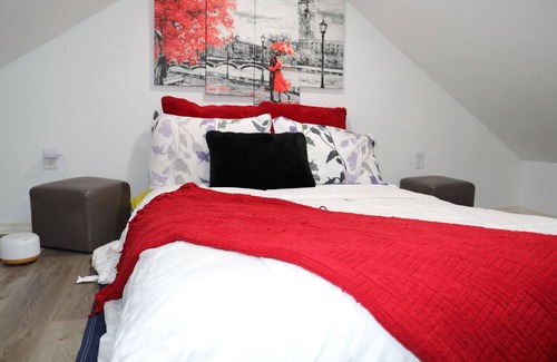 Rahway Cabin | Welcome to Lovely Studio- your sweet home away from home!