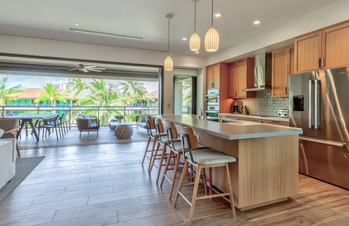 Honokowai Villa | Welcome to Luana Villa 9D Oceanfront Resort , Upstairs, Mountain/Pool view