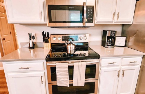 La Vergne House | Welcome to Music City Escape/1 mile to Percy Priest Reservoir