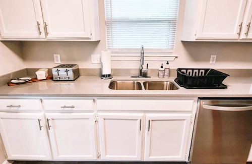 La Vergne House | Welcome to Music City Escape/1 mile to Percy Priest Reservoir