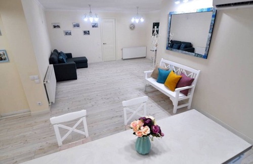 Old Tbilisi Apartment | welcome to my sweet home ,my apartment is localed in the old tbilisi.see you :)