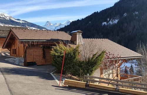 Saint-Jean-de-Sixt Apartment | Welcome to our chalet! Apartment Les Sitelles*