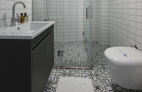 Bebek Apartment | Welcome to our sweet 2 bedroom / 1bathroom cozy home in the heart of Bebek close to the bosphorus