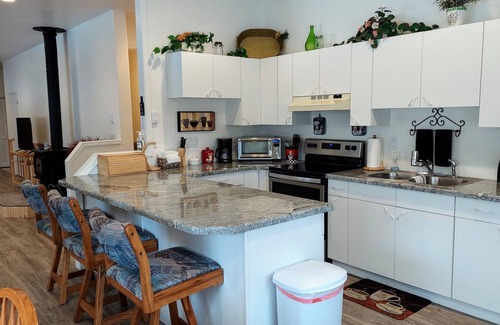 Star Valley Ranch House | Welcome to Paradise!nDog's, $50/pet* nSTR# 11006-2025n15%/wk, 25%/mo discount n