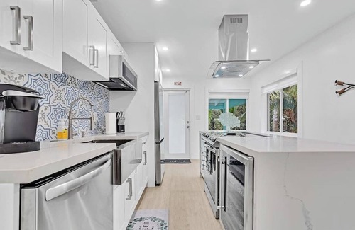 Riverside Park House | Welcome to Paradise! Secluded 4 bed, 3bath, pool.