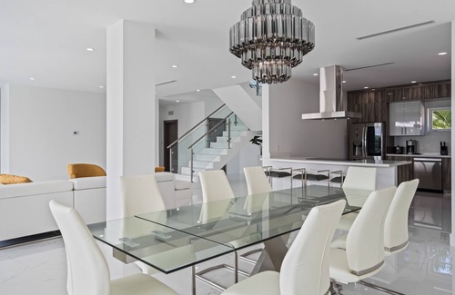Marathon House | Welcome to Paradise Villa: A luxury home in Sombrero Beach, Florida Keys.