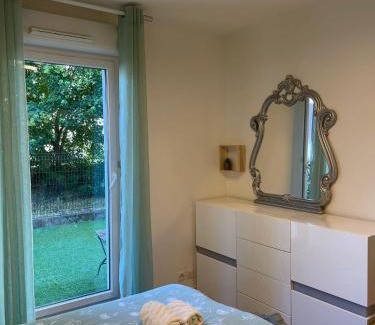 Vitry-sur-Seine Apartment | Welcome to Paris ! T3 super cosy, parking, terrasses, idéal 1-6 personnes, 8 min to Paris