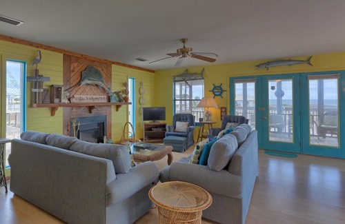 East End House | Welcome to Pelican Pass!