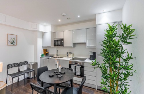 Fulham Broadway Apartment | Welcome to Plotseeker’s Stylish Flat in West London – Near Earl's Court & Fulham
