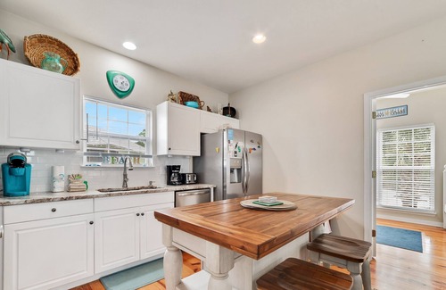Fort Morgan Cottage | Welcome to Rays a Glass! Cheers to Vacation! Best Kept Secret w/EV Charger