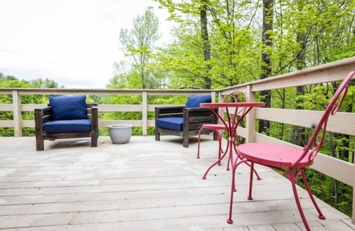 Black Creek House | Welcome to Rosebud Retreat!