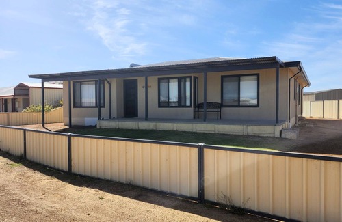 Green Head House | Welcome to Sea Soul located in the beautiful South Bay Green Head. Close to the beach and the fish!