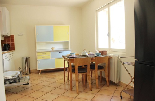 Saint-Chinian House | Welcome to Simon - the Château La Dournie B&B